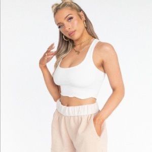 White Boyed cropped tank top, size medium